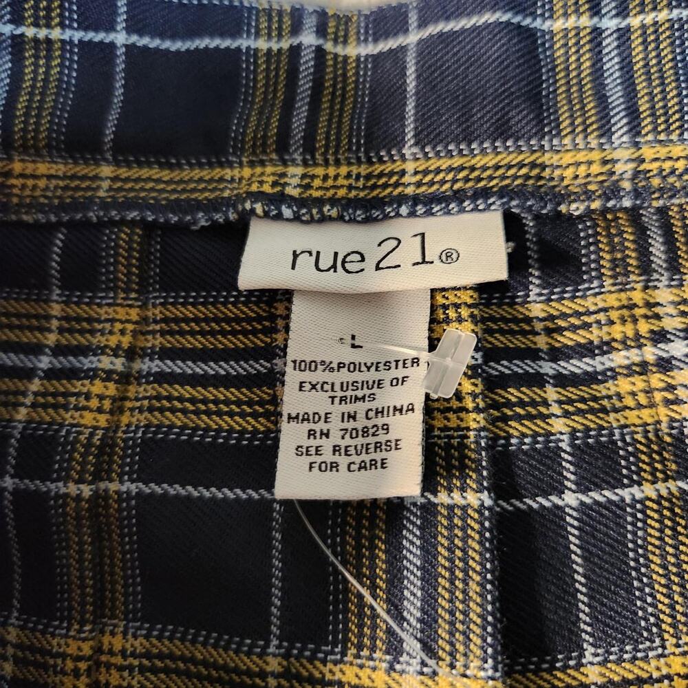 Rue 21 yellow and navy plaid pleated mini skirt size large - Picture 2 of 6